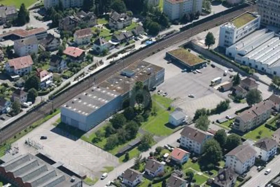 10 - 300 places de stationnement extérieures disponibles, 4528 Zuchwil, Solothurn, CH