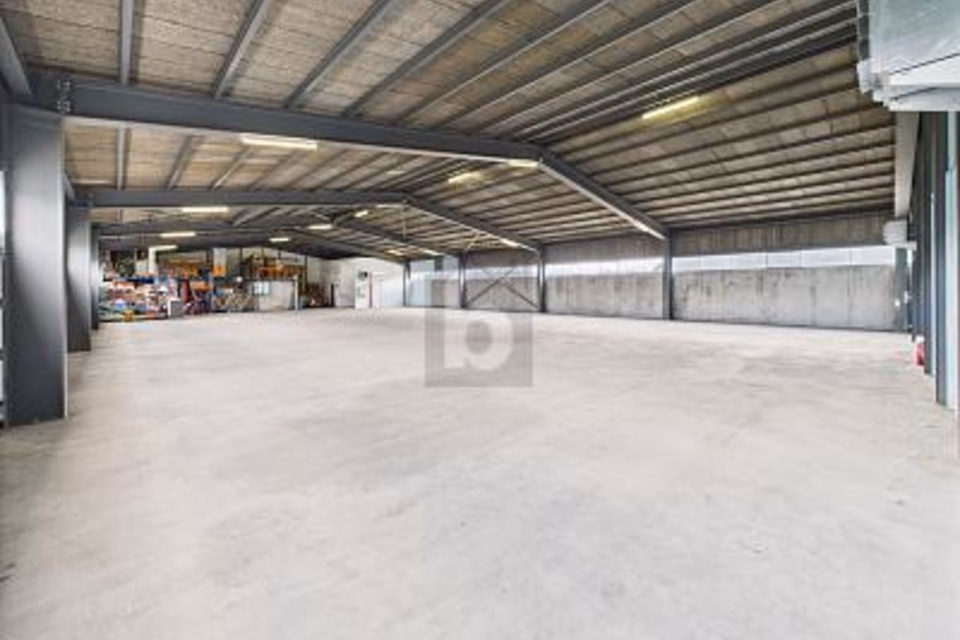 PRATICO E FACILMENTE RAGGIUNGIBILE, 3123 Belp, Bern, CH