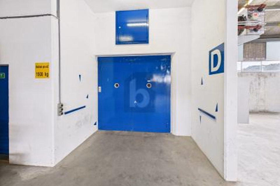PRATICO E FACILMENTE RAGGIUNGIBILE, 3123 Belp, Bern, CH