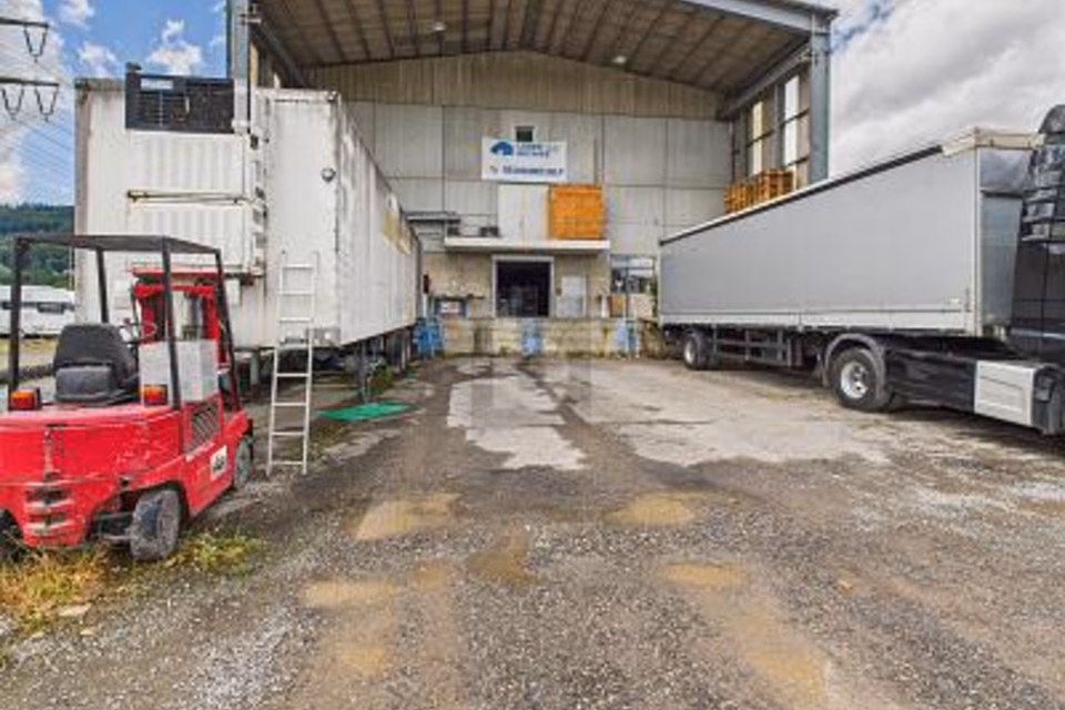 PRATICO E FACILMENTE RAGGIUNGIBILE, 3123 Belp, Bern, CH