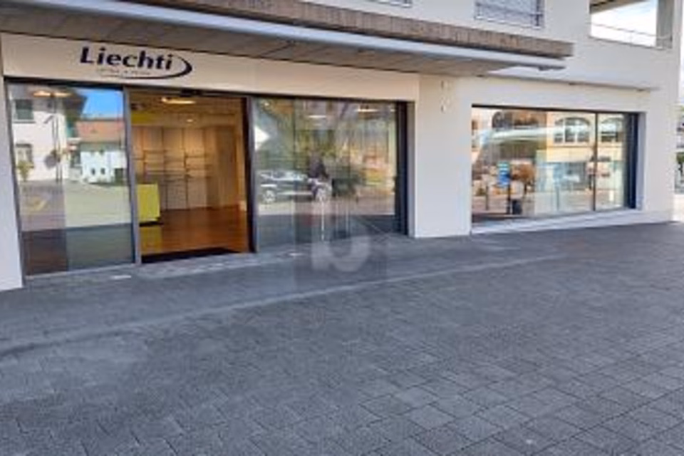 AU CŒUR DU CENTRE-VILLE, 3232 Ins, Bern, CH