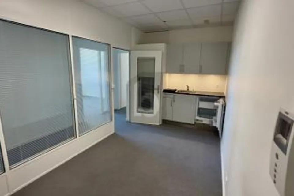 AMPIO E CENTRALE, 1037 Etagnières, Vaud, CH
