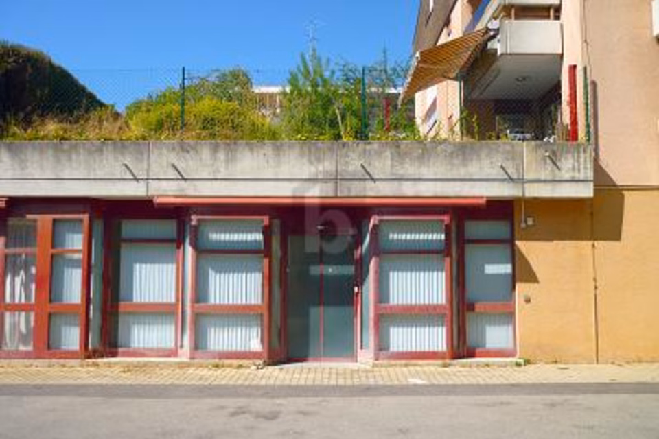 LOCALI FUNZIONALI, POSIZIONE STRATEGICA, 1073 Savigny, Vaud, CH