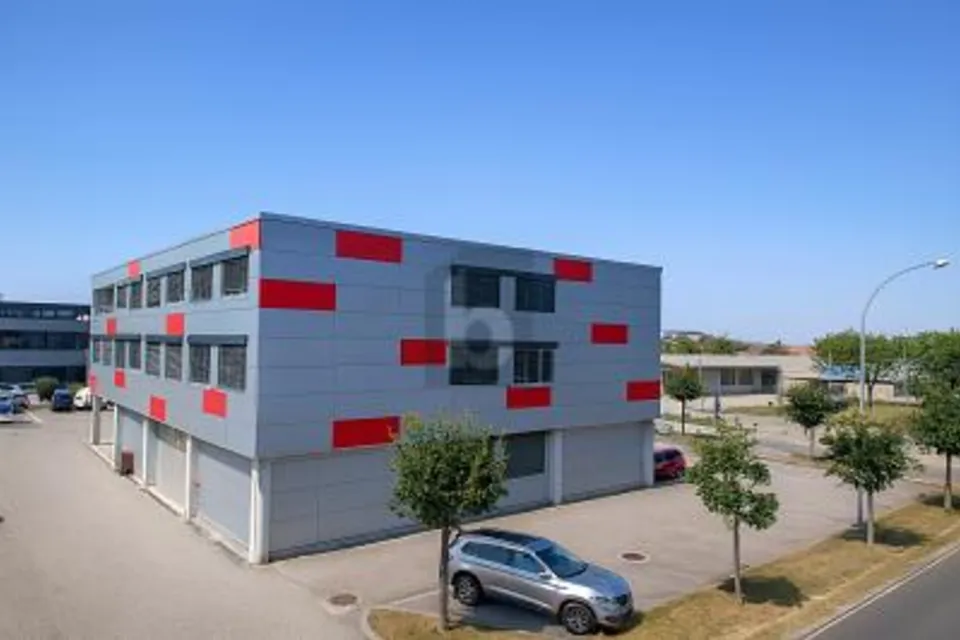 MODERN AND BRIGHT IN LES AVOUILLONS, 1196 Gland, Vaud, CH