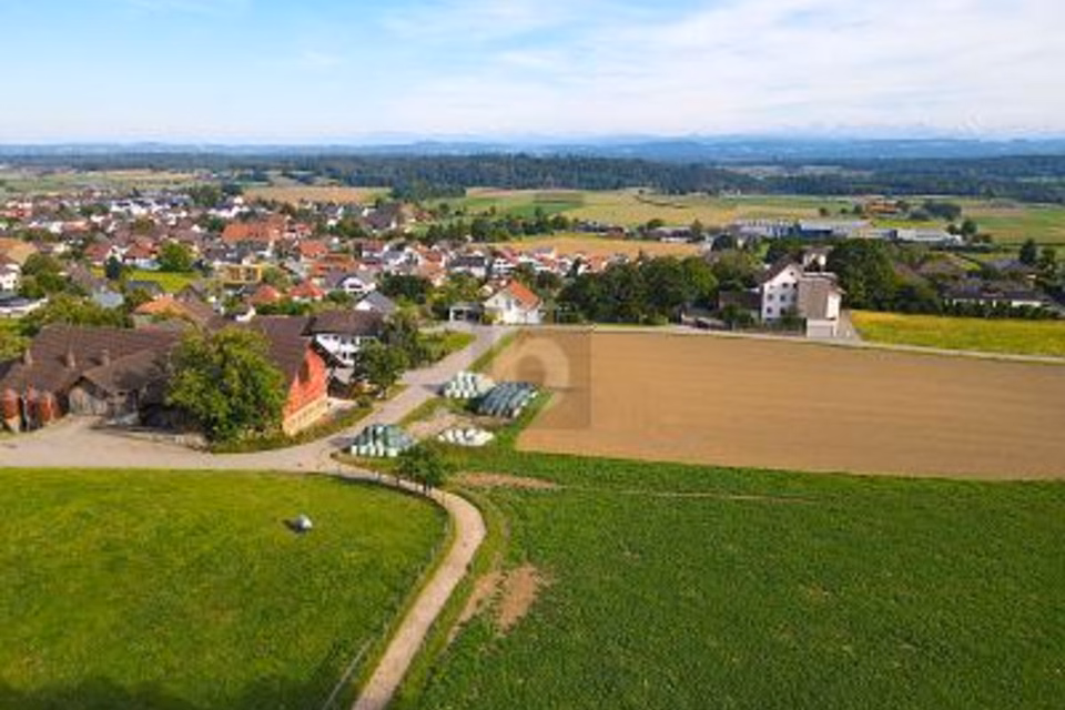 Vue sur les Alpes — emplacement à l'abri de toute construction future, 4538 Oberbipp, Bern, CH
