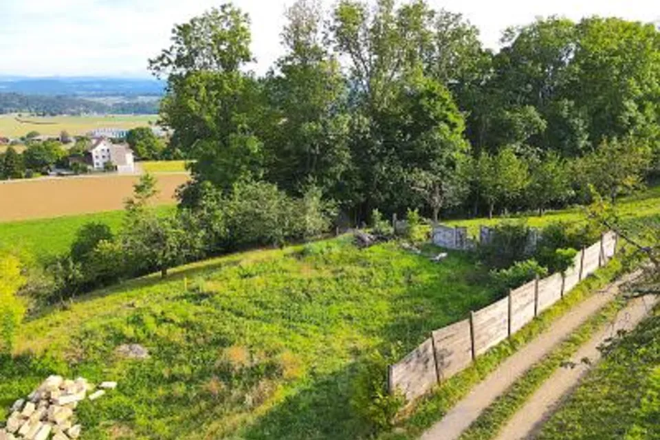 Vue sur les Alpes — emplacement à l'abri de toute construction future, 4538 Oberbipp, Bern, CH