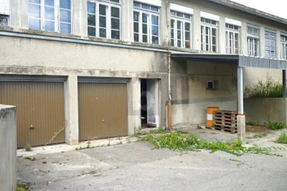 SPACIEUX AU REZ ET POTENTIEL, PARKING INCLUS (3), 1450 Ste-Croix, Vaud, CH