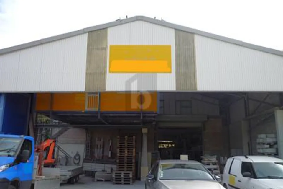 CAPANNONE RARO, PROFESSIONALE E STRATEGICO, 1148 L'Isle, Vaud, CH