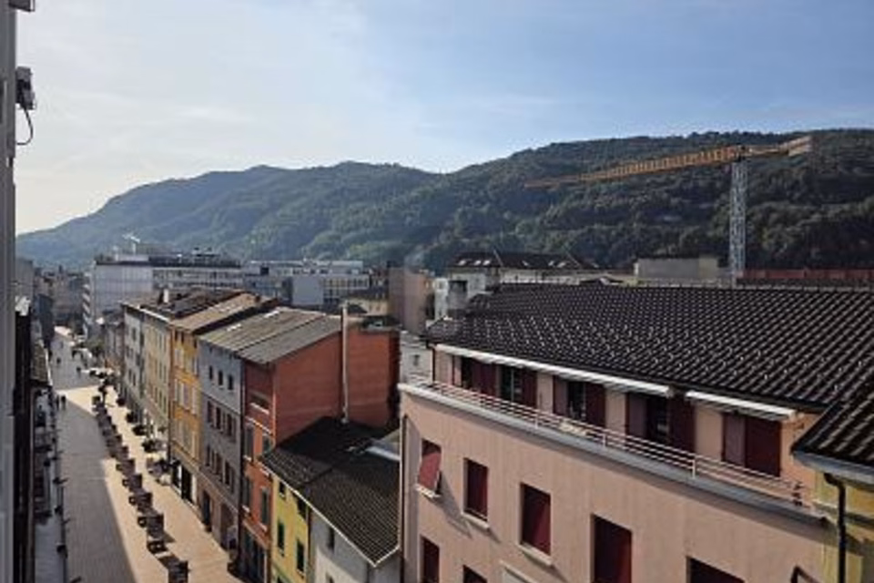 SPACIOUS AND SUNNY IN A CENTRAL LOCATION, 6830 Chiasso, Ticino, CH