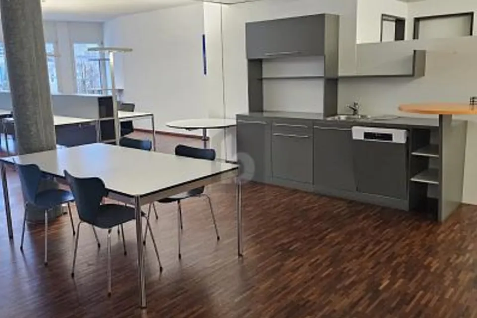 AMPIA SUPERFICIE COMMERCIALE, 9053 Teufen AR, Appenzell Ausserrhoden, CH