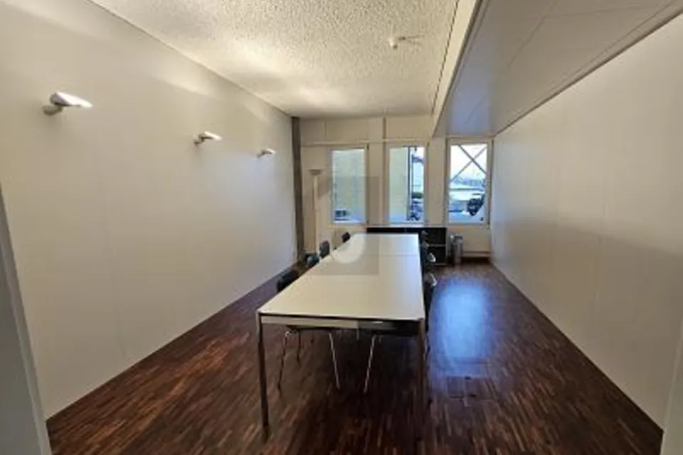 AMPIA SUPERFICIE COMMERCIALE, 9053 Teufen AR, Appenzell Ausserrhoden, CH