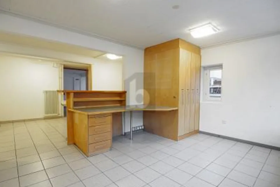VIELSEITIG NUTZBAR UND ZENTRAL GELEGEN, 3752 Wimmis, Bern, CH