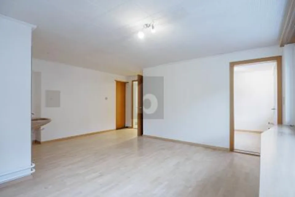 VIELSEITIG NUTZBAR UND ZENTRAL GELEGEN, 3752 Wimmis, Bern, CH