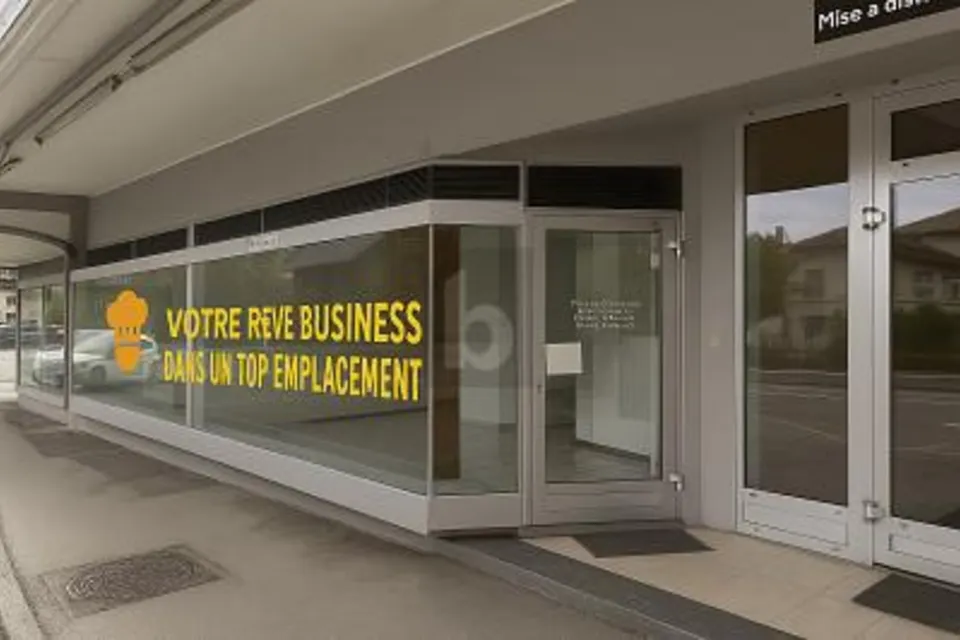 LOCAL COMMERCIAL EN BON EMPLACEMENT PASSANT, 3960 Sierre, Valais/Wallis, CH