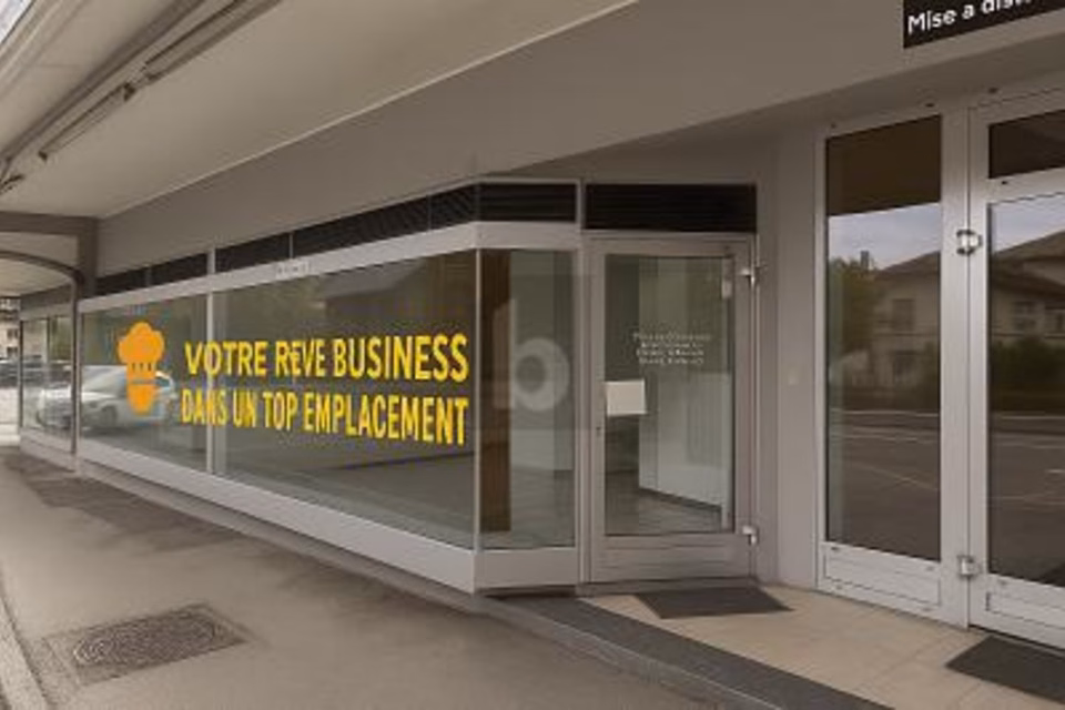 LOCAL COMMERCIAL EN BON EMPLACEMENT PASSANT, 3960 Sierre, Valais/Wallis, CH