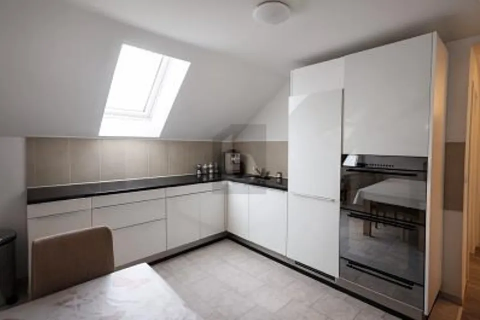 PROJET D'ENVERGURE ENTIERÈREMENT RÉNOVÉ, 4950 Huttwil, Bern, CH