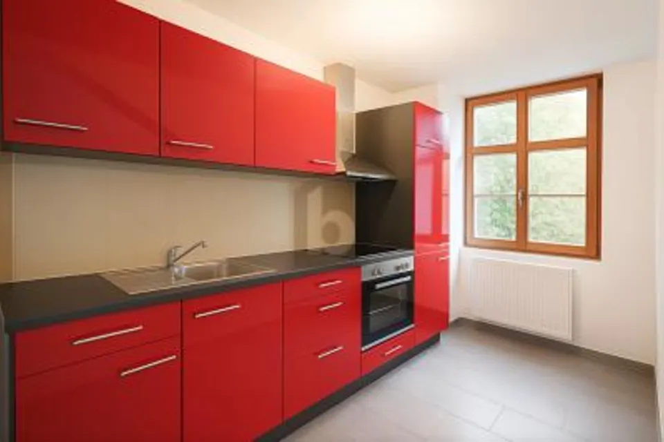 PROJET D'ENVERGURE ENTIERÈREMENT RÉNOVÉ, 4950 Huttwil, Bern, CH