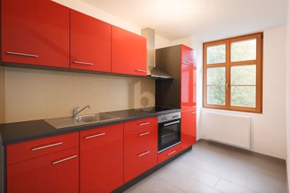 PROJET D'ENVERGURE ENTIERÈREMENT RÉNOVÉ, 4950 Huttwil, Bern, CH