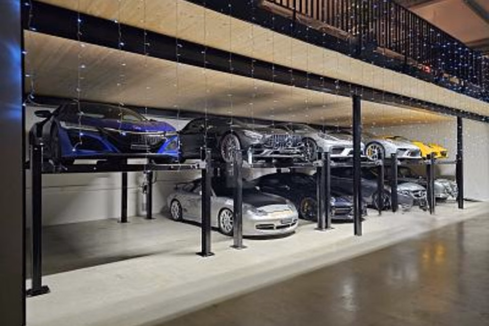 AUTO-HOTEL À 25 MIN DE L'AÉROPORT DE ZURICH, 8194 Hüntwangen, Zurich, CH