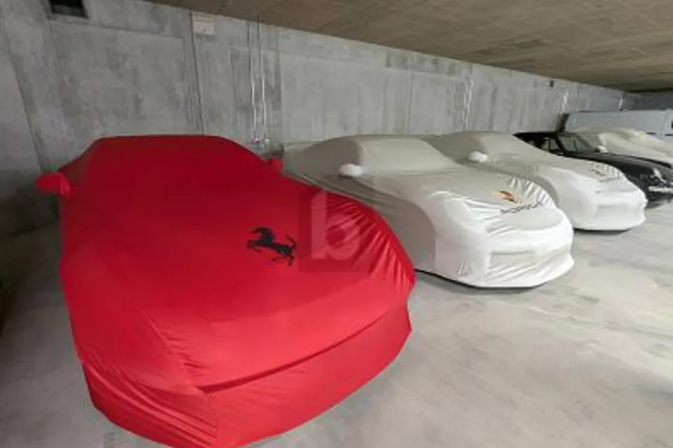 AUTO-HOTEL À 25 MIN DE L'AÉROPORT DE ZURICH, 8194 Hüntwangen, Zurich, CH