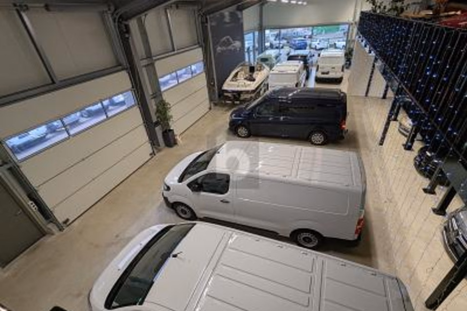 AUTO-HOTEL À 25 MIN DE L'AÉROPORT DE ZURICH, 8194 Hüntwangen, Zurich, CH