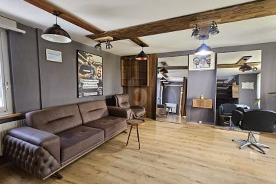 LOCAL EXCLUSIF À L'EMPLACEMENT IDÉAL, 8046 Zürich, Zurich, CH