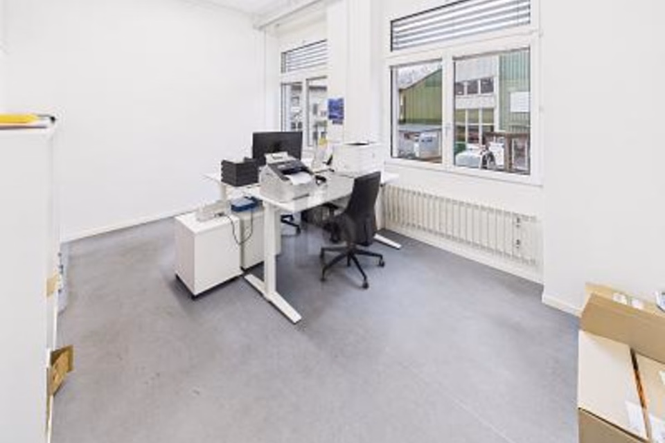 SPAZIOSO E MOLTO VERSATILE, 3145 Niederscherli, Bern, CH
