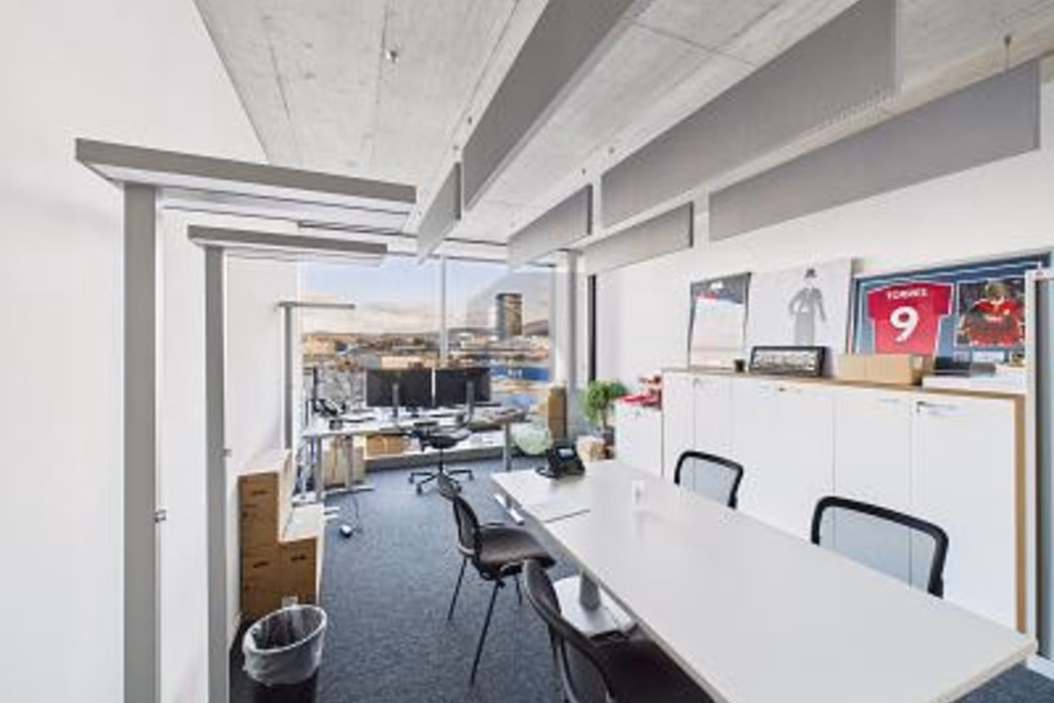 LUMINOSO E MODERNO CON OTTIMA RAGGIUNGIBILITÀ, 4133 Pratteln, Basel-Landschaft, CH