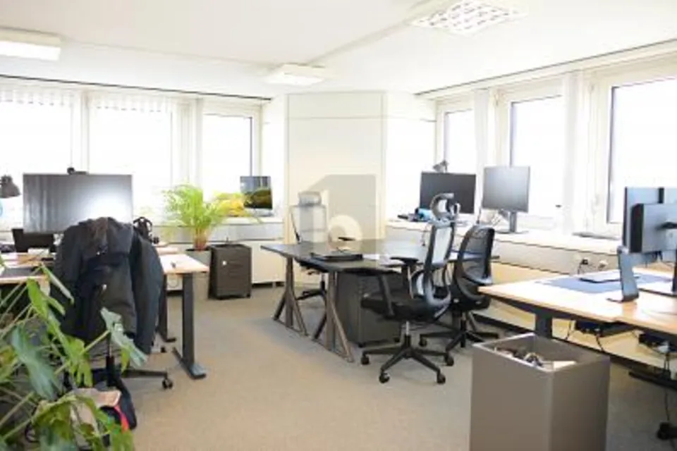 EFFICACE, FLESSIBILE E IDEALMENTE SITUATO, 1030 Bussigny, Vaud, CH