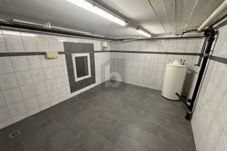 Posizione eccellente con ampia vetrina, 9016 St. Gallen, St. Gallen, CH