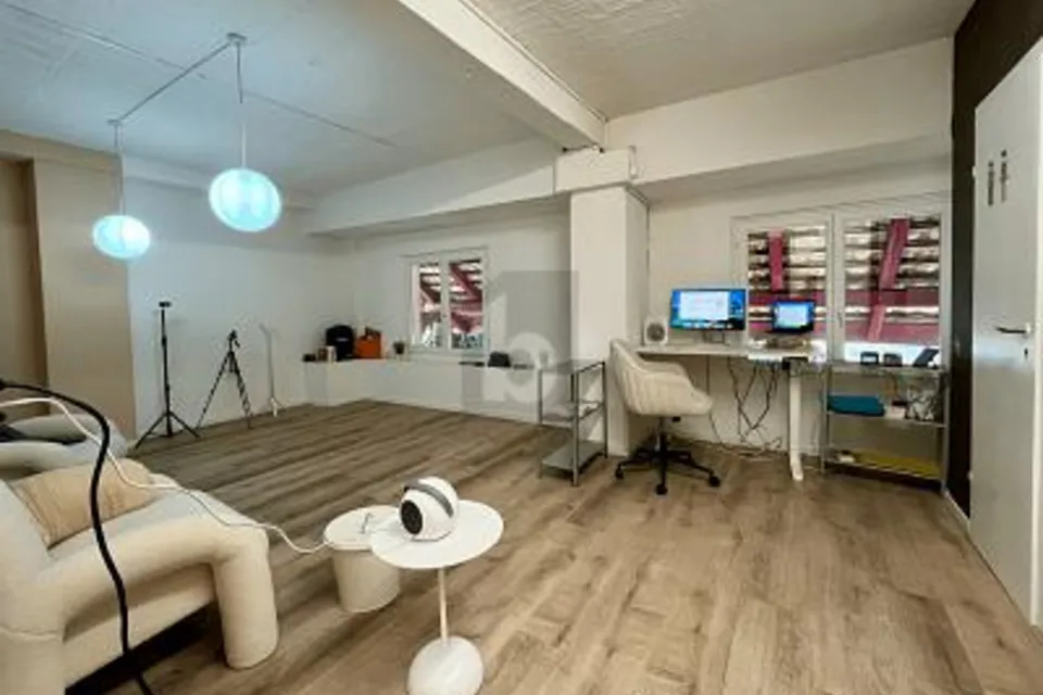 MODÈLE DE SUCCÈS AVEC CLIENTÈLE FIDÈLE, 8153 Rümlang, Zurich, CH