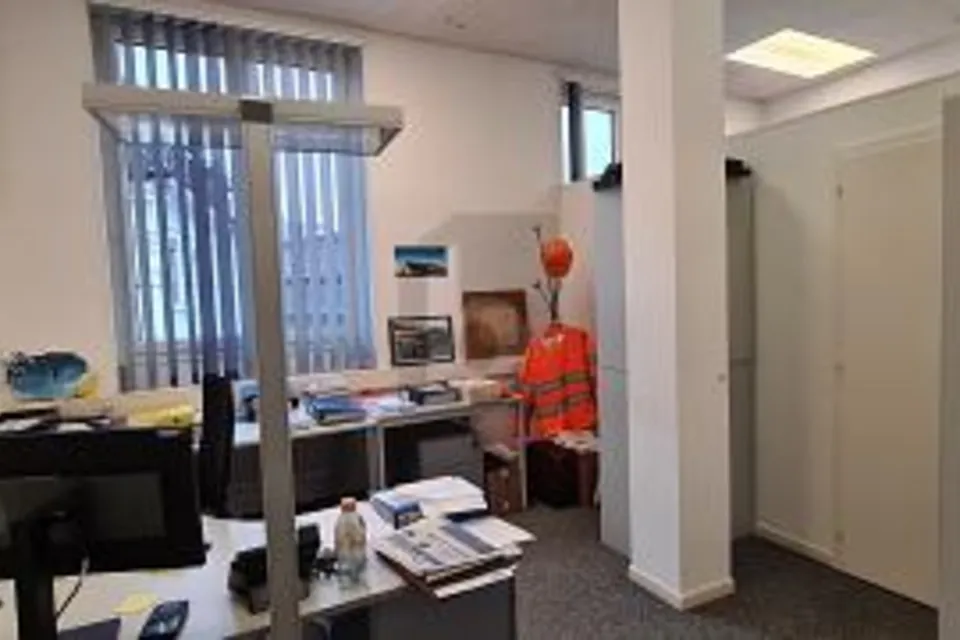 FLEXIBLE, DYNAMIQUE ET BIEN SITUÉ, 2800 Delémont, Jura, CH