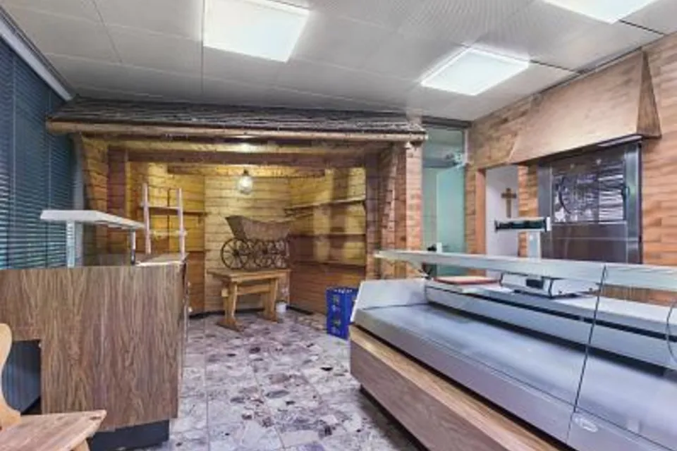 AN BESTER LAGE MIT LAUFKUNDSCHAFT, 3954 Leukerbad, Valais/Wallis, CH