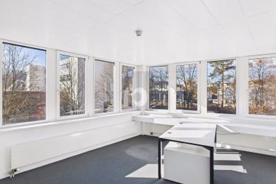LICHTDURCHFLUTET UND MÖBLIERT, 9015 St. Gallen, St. Gallen, CH
