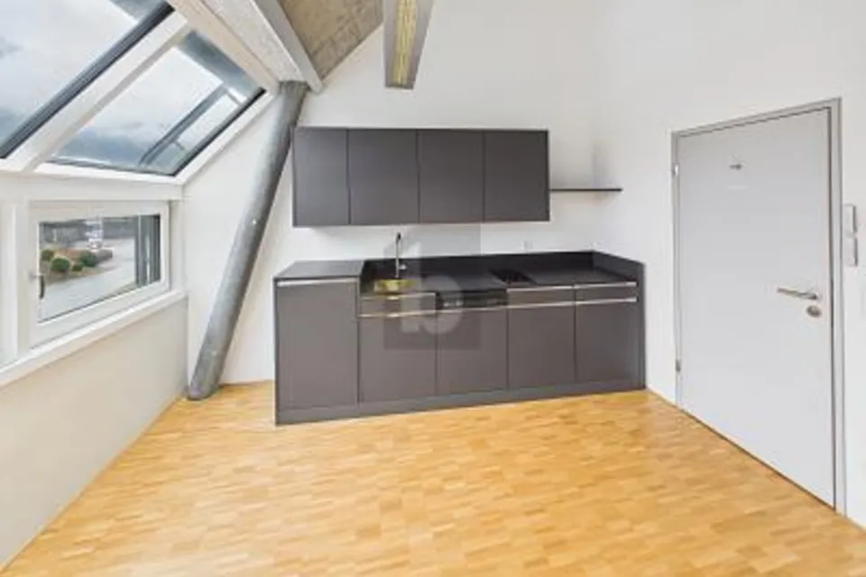 MODERNO E AMPIO IN POSIZIONE CENTRALE, 7000 Chur, Grisons, CH