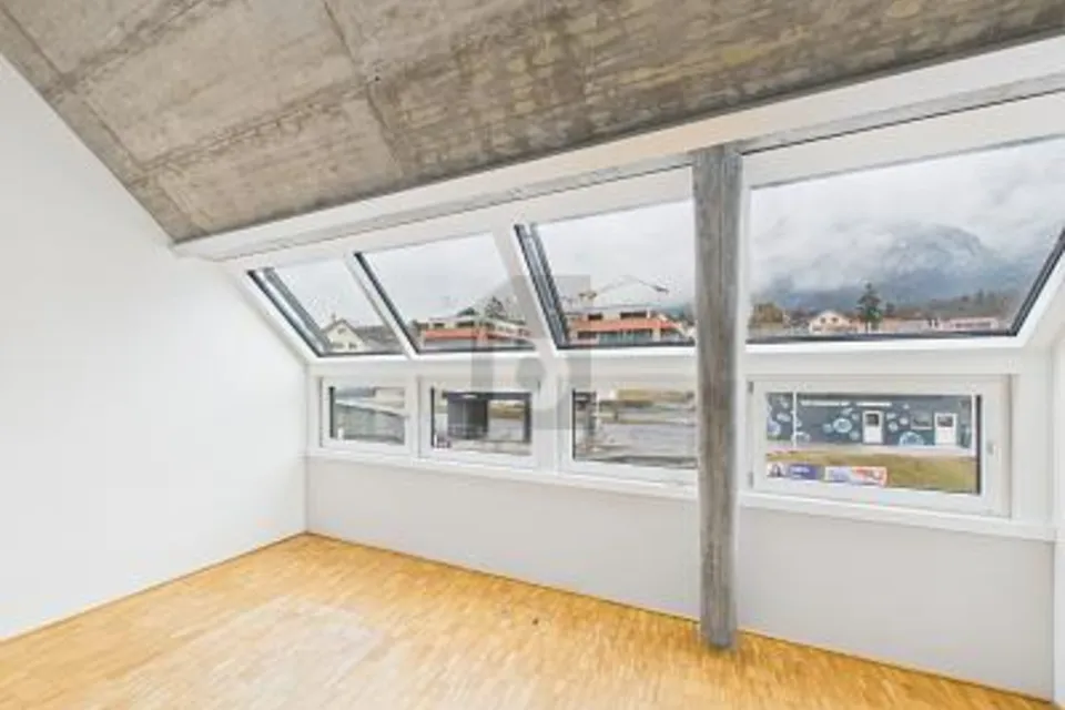 MODERNO E AMPIO IN POSIZIONE CENTRALE, 7000 Chur, Grisons, CH