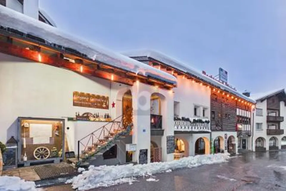 Top location with potential for holiday apartments, 7031 Laax GR, Grisons, CH