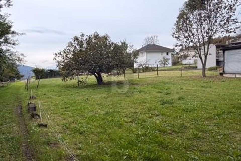 TRANQUILLO, SOLEGGIATO & IN POSIZIONE IDEALE, 6980 Castelrotto, Ticino, CH