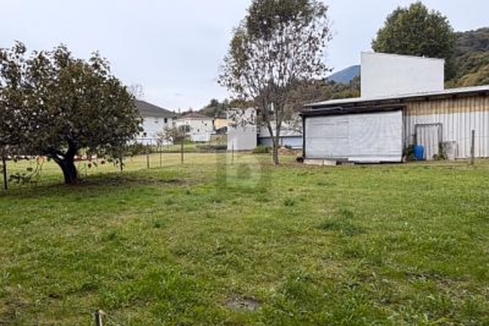 TRANQUILLO, SOLEGGIATO & IN POSIZIONE IDEALE, 6980 Castelrotto, Ticino, CH