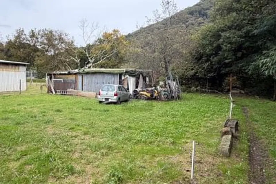 CALME, ENSOLEILLÉ & DANS UN EMPLACEMENT IDÉAL, 6980 Castelrotto, Ticino, CH
