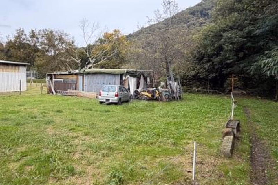 TRANQUILLO, SOLEGGIATO & IN POSIZIONE IDEALE, 6980 Castelrotto, Ticino, CH