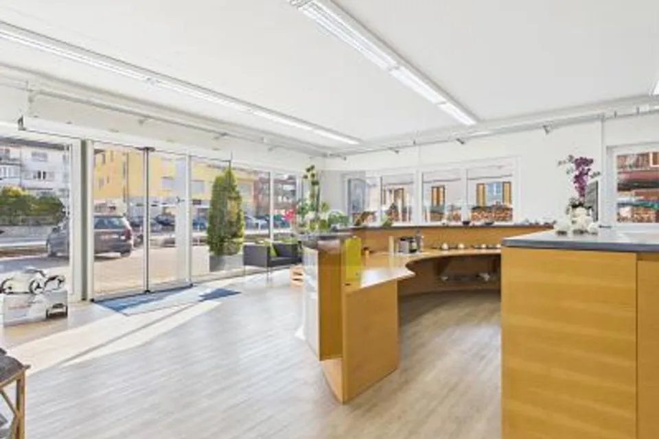 Representative retail unit in a central location, 6280 Hochdorf, Lucerne, CH