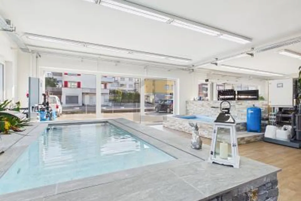 Representative retail unit in a central location, 6280 Hochdorf, Lucerne, CH