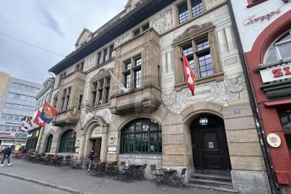 Great potential right at Barfüsserplatz, 4051 Basel, Basel-City, CH