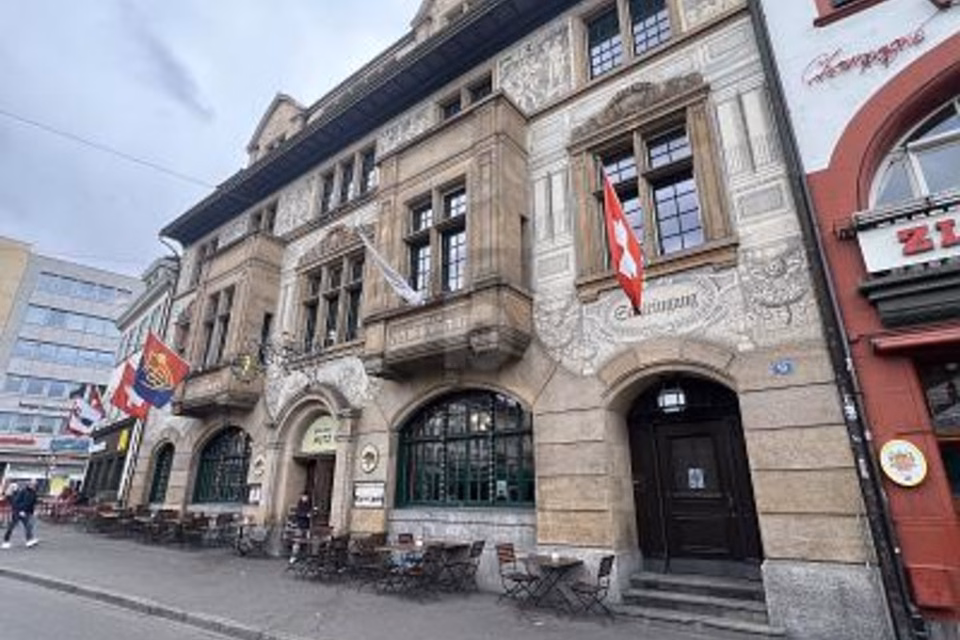 Beau potentiel, directement au Barfüsserplatz, 4051 Basel, Basel-City, CH