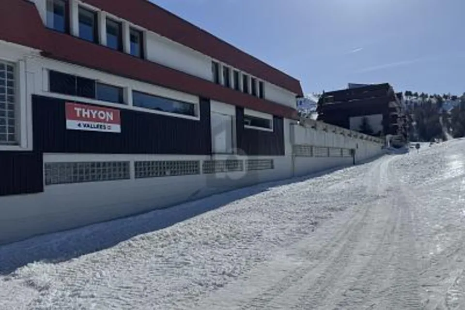 POTENTIEL AU COEUR DE LA STATION, 1988 Thyon, Valais/Wallis, CH