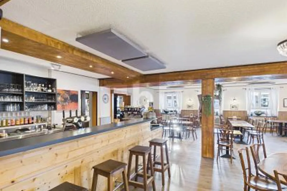 SCHLÜSSELFERTIGES HOTEL MIT GROSSEM POTENZIAL, 2350 Saignelégier, Jura, CH