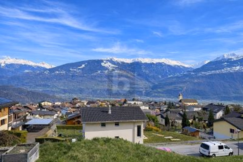 UNIQUE, DANS UN CADRE PRIVILÉGIÉ & VUE PANORAMIQUE, 1976 Erde, Valais/Wallis, CH