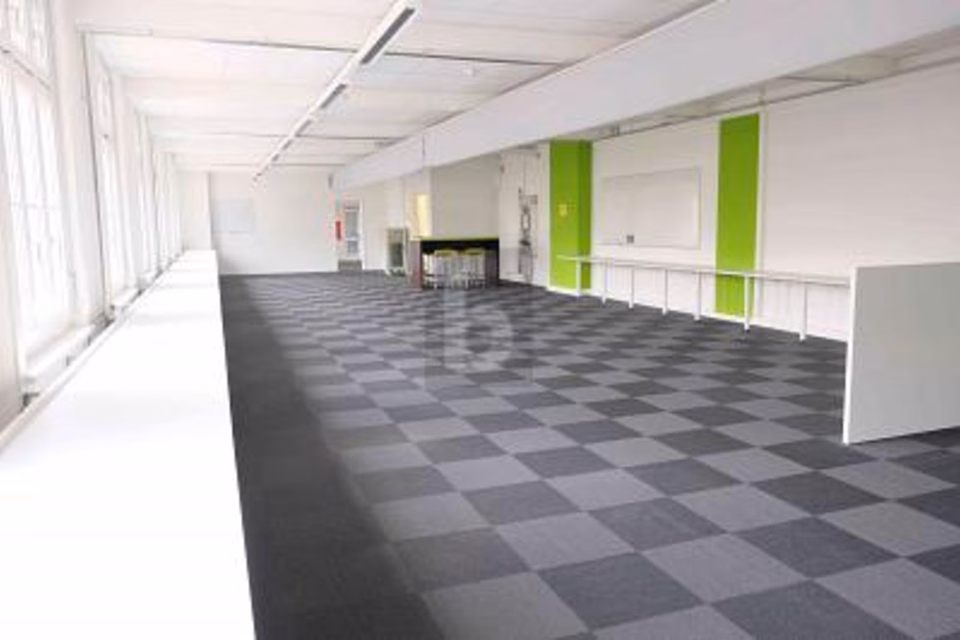 UFFICIO NEL CUORE DI UPTOWN BASEL, 4144 Arlesheim, Basel-Landschaft, CH
