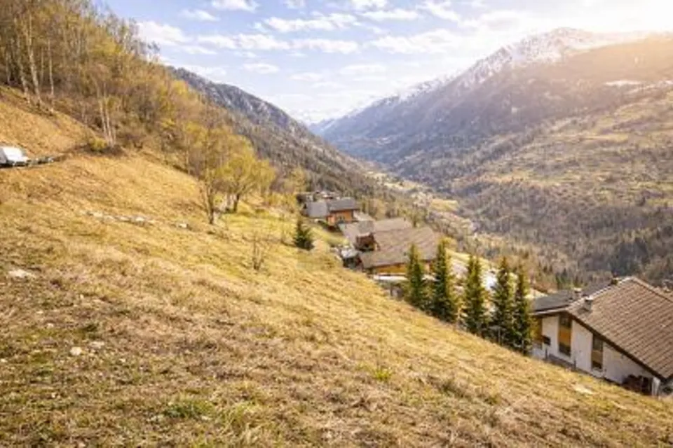 BELLA PARCELLA DA EDIFICARE, 1993 Clèbes (Nendaz), Valais/Wallis, CH